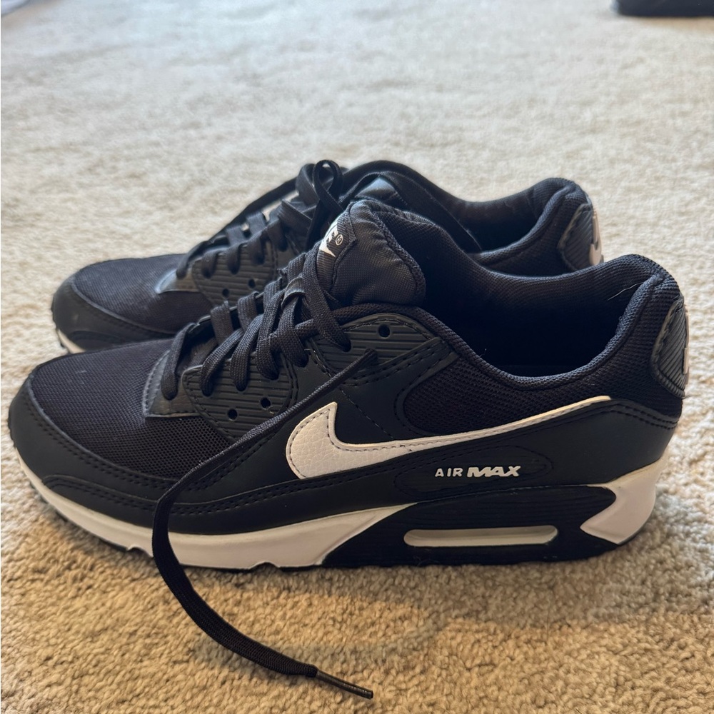 Brand New Nike Air Max
Black 
Size: Women’s 8.5